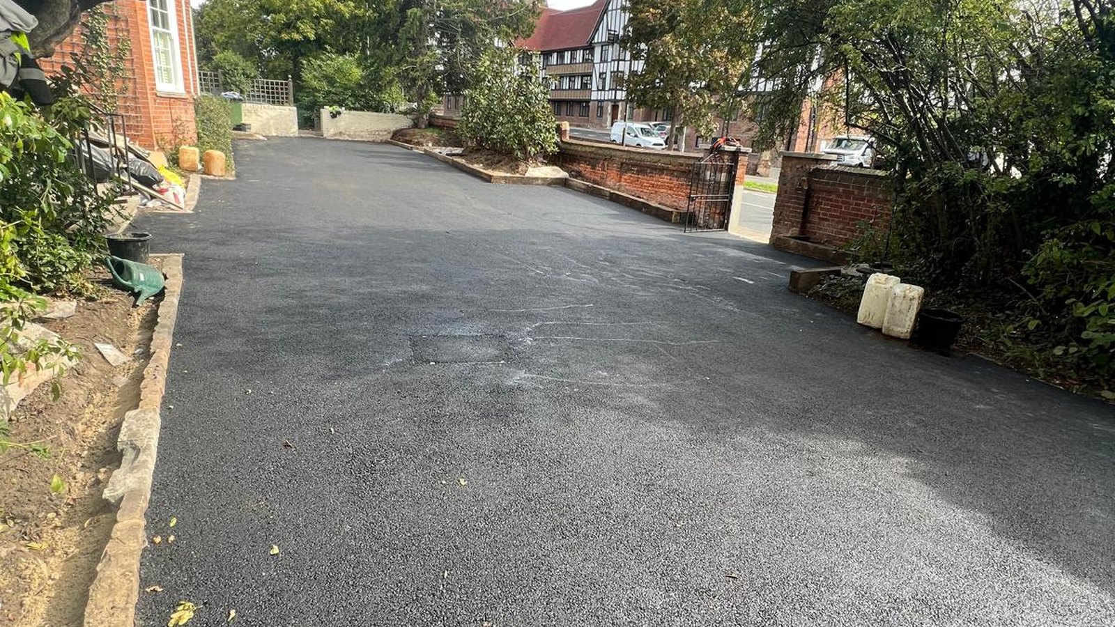 Tarmac Surfacing by London Tar in Surrey